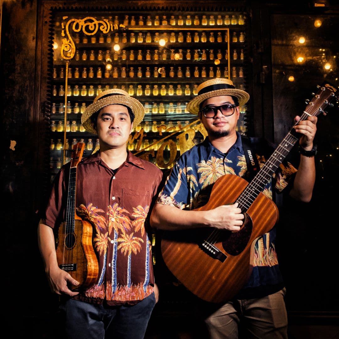 best-hangout-bar-with-live-music-for-friday-in-silom-bangkok