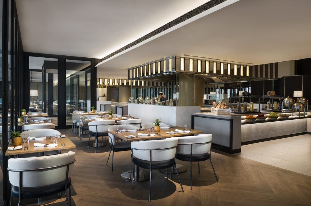 Panorama Restaurant Crowne Plaza Bangkok Lumpini Park